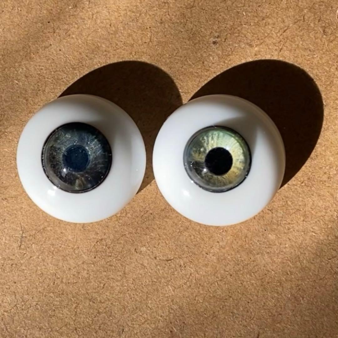 グラスアイ約18mm目立った傷や汚れなし