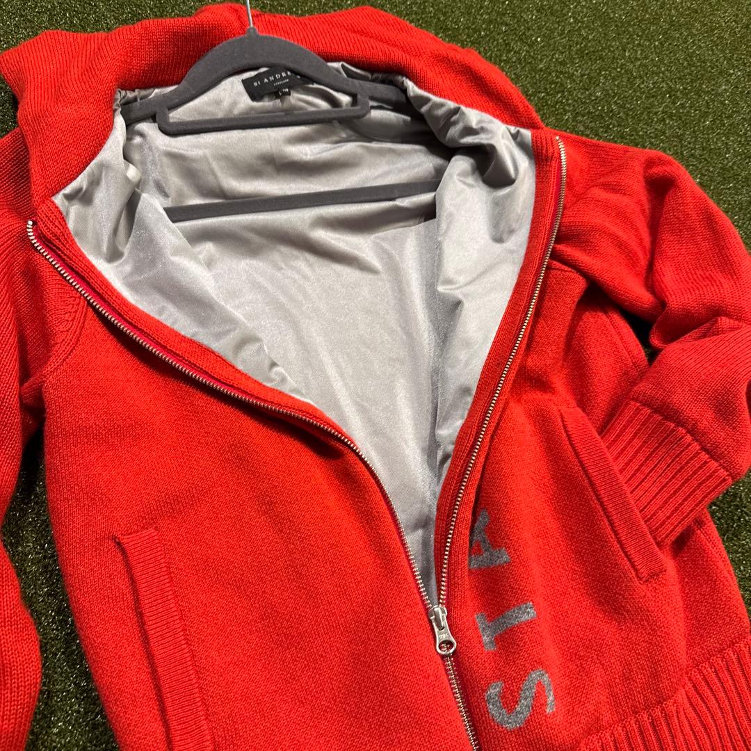 超美品★ST ANDREWS フード付き防風赤セーター 超美品★ST ANDREWS フード付き防風赤セーター