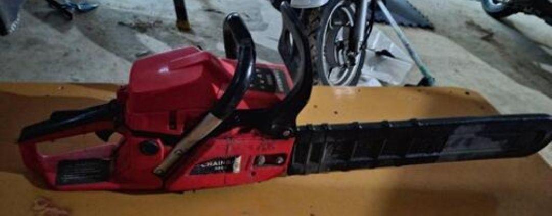 エンジンチェーンソー５２cc
