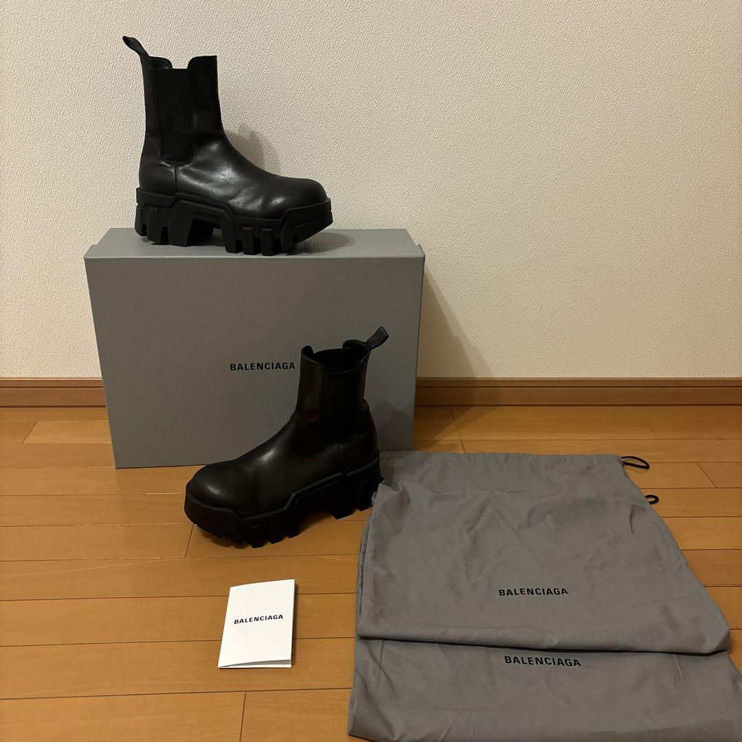 登坂広臣着用 BALENCIAGA Bulldozer Boots - メルカリ 登坂広臣着用 BALENCIAGA Bulldozer Boots - メルカリ