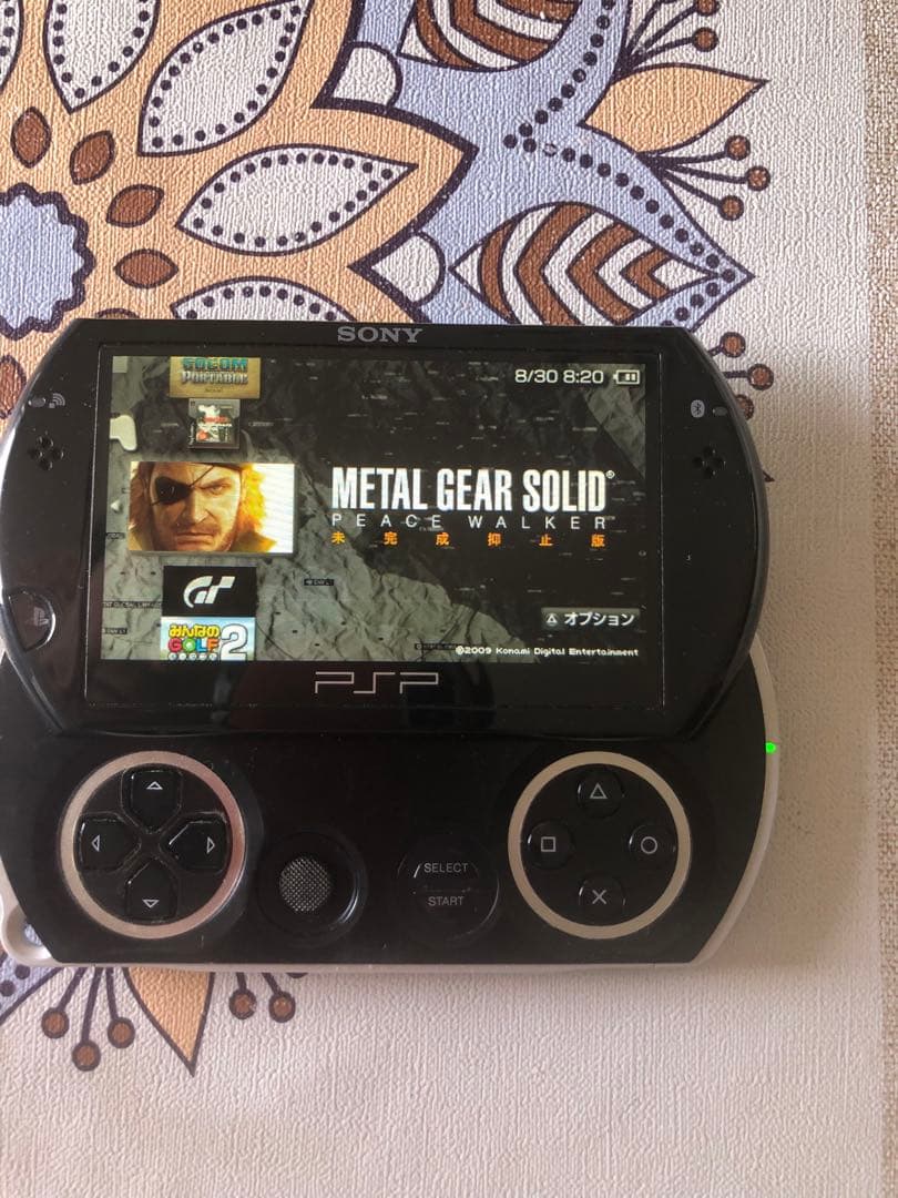 PSポータブル GO ピアノブラック　インストールゲーム付アクセサリーおまけ