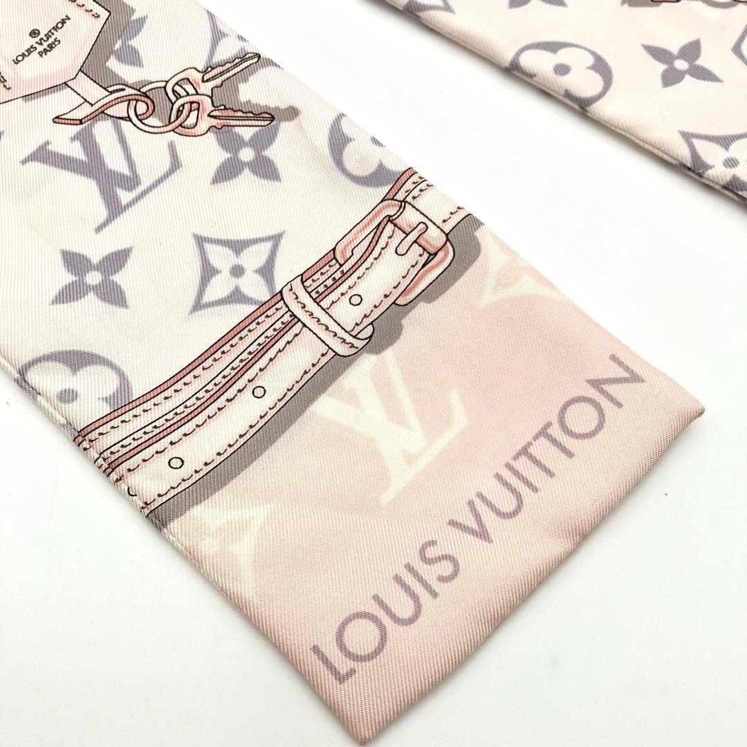 Louis Vuitton ヴィトン バンドー スカーフ シルク ピンク系 Louis Vuitton ヴィトン バンドー スカーフ シルク ピンク系