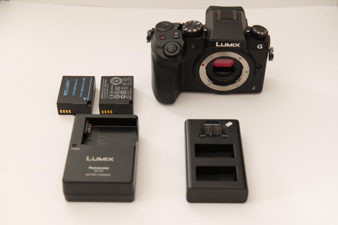 【美品】Panasonic Lumix DMC-G7 ミラーレス一眼レフ ボディ
