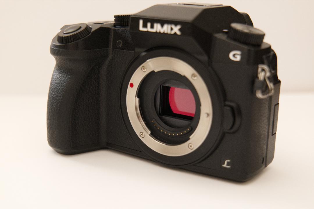 【美品】Panasonic Lumix DMC-G7 ミラーレス一眼レフ ボディ