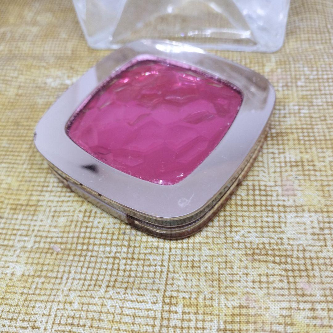 プリオール美リフトチーク……コーラル