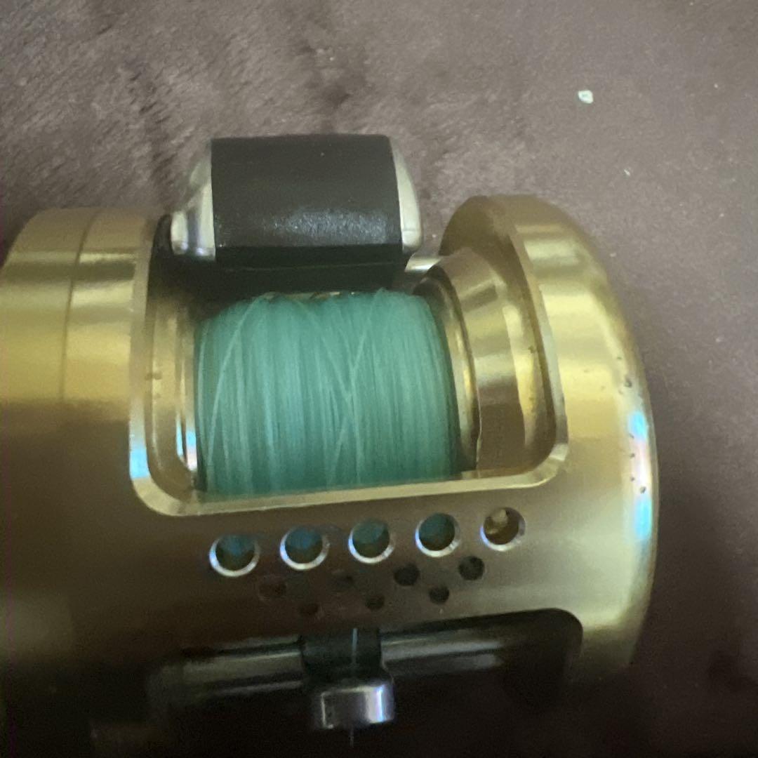 SHIMANO CALCUTTA CONQUEST 50 ゴールド