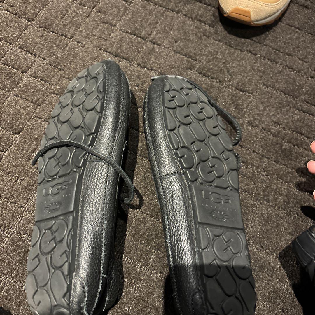 UGG