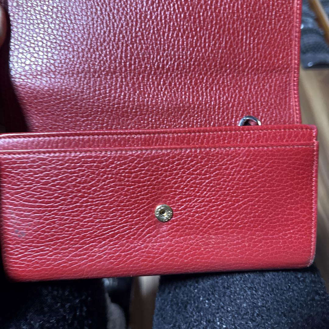 レッド長財布