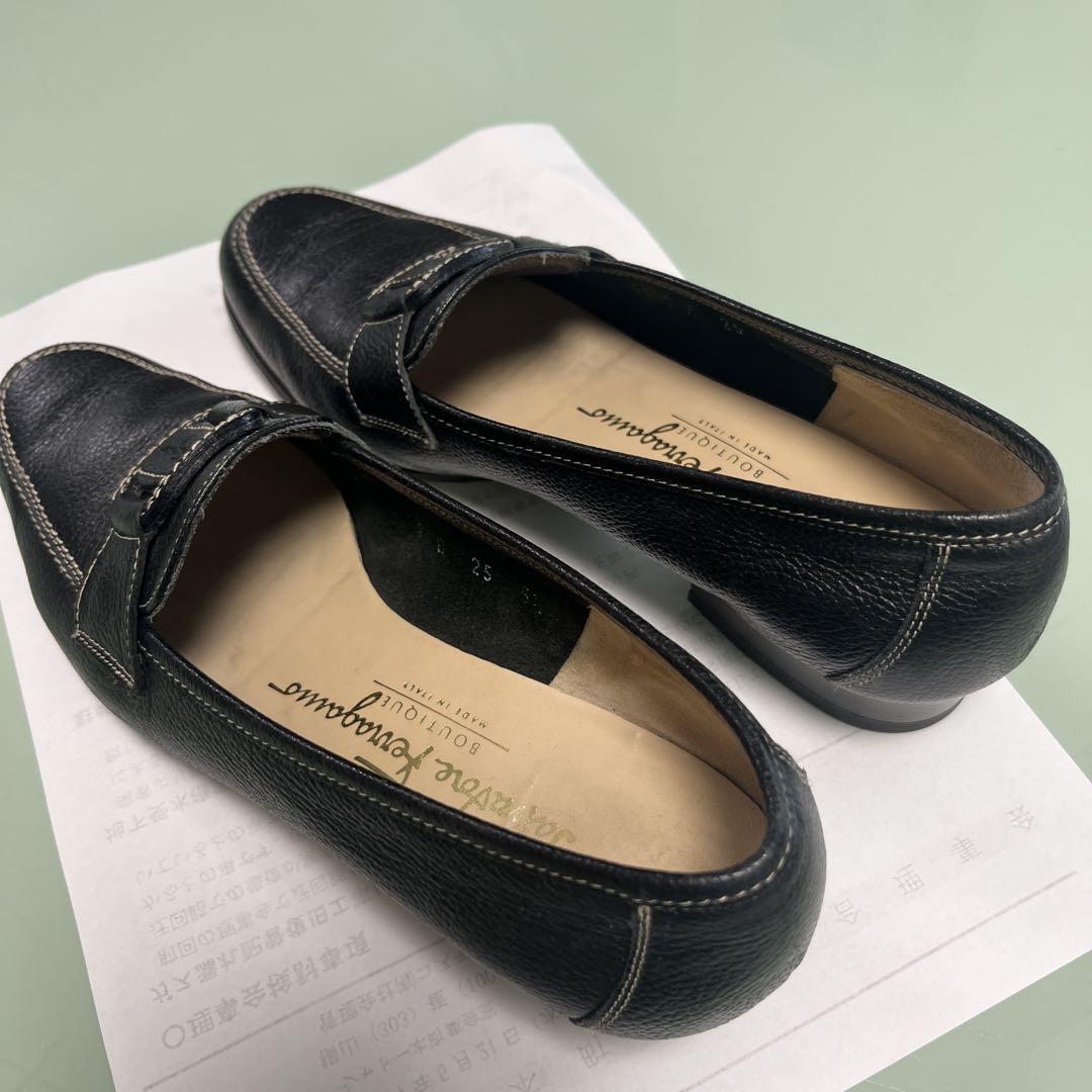 Ferragamo ☆フェラガモ☆ブラック ローファー 22.5cm - メルカリ