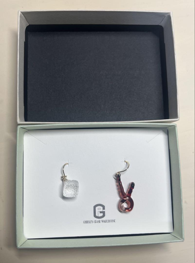 ジブリパーク 借りぐらしのアリエッティ HARIO ピアス 角砂糖と洗濯ばさみ ジブリパーク 借りぐらしのアリエッティ HARIO ピアス 角砂糖と
