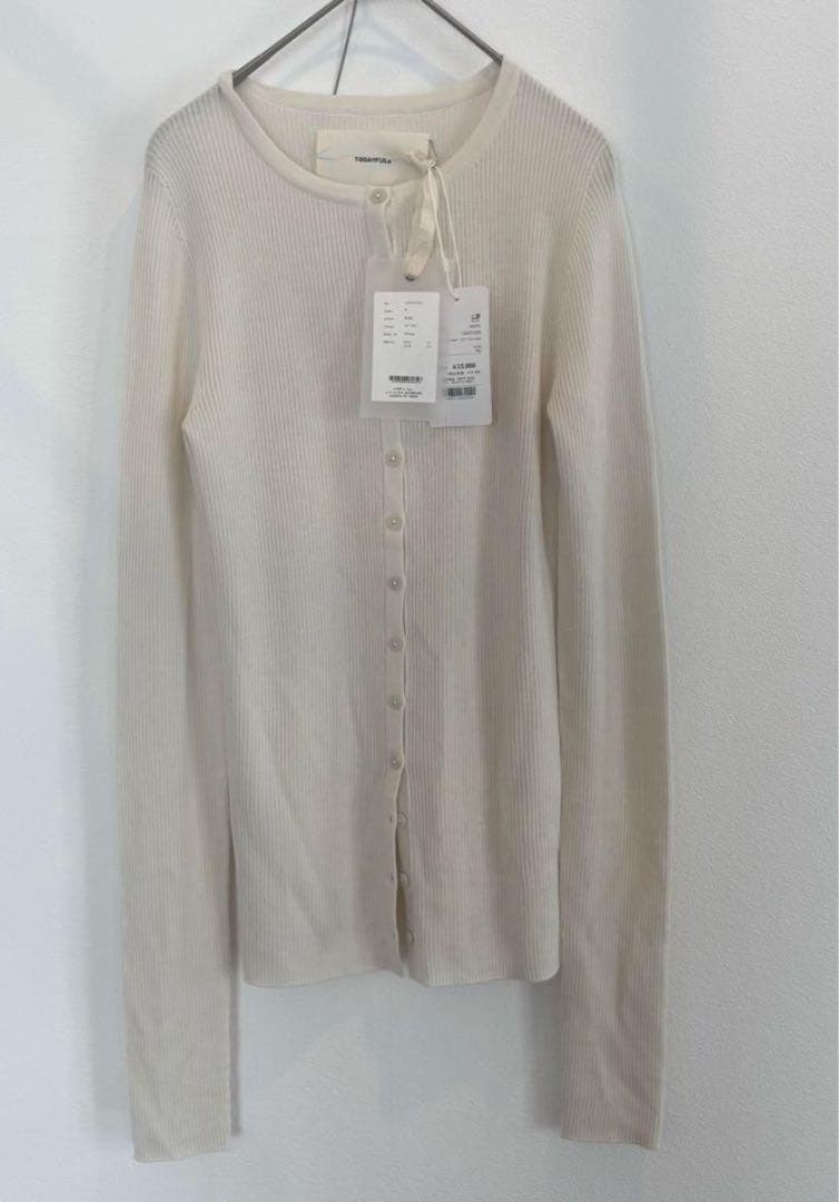 新品タグ付きTODAYFUL Silkwool Knit Cardigan 新品タグ付きTODAYFUL Silkwool Knit Cardigan