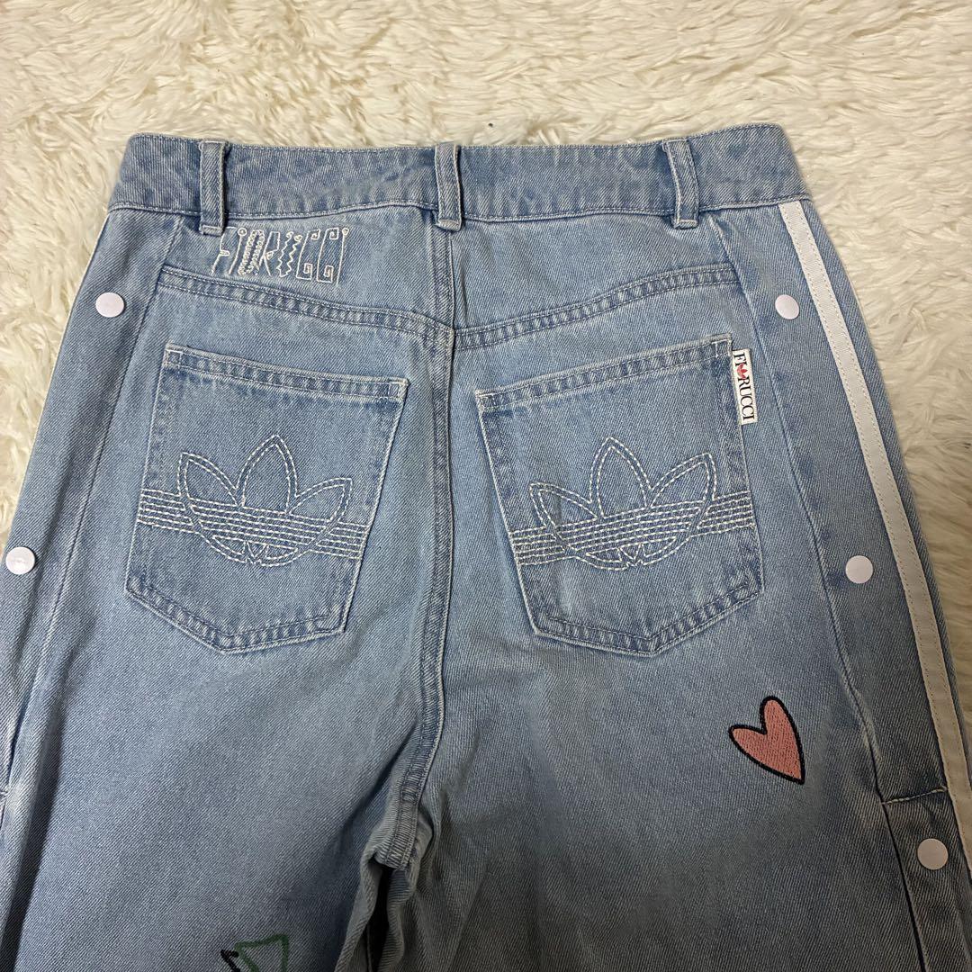 クラシック x ジェニ着用【adidas FIORUCCI】デニムトラックパンツ ワイド M パンツ