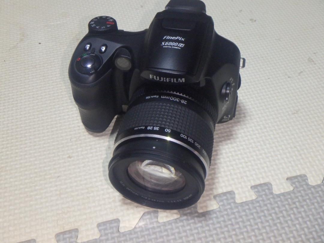 FUJIFILM S6000fd デジタルカメラ レンズカビ少 乾電池駆動