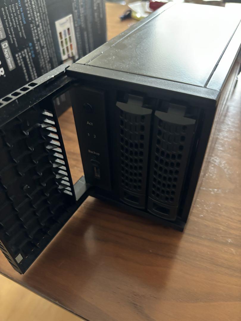 Netgear ReadyNAS 212 外付けハードディスク・ドライブ