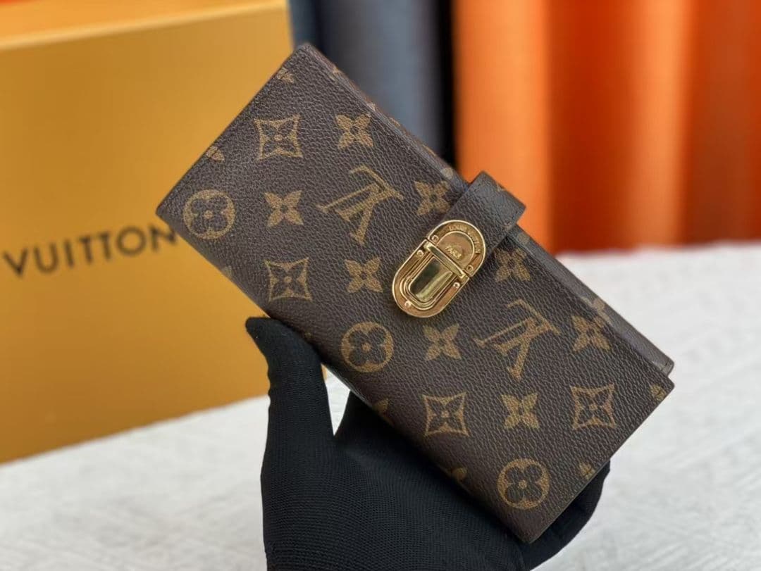 Louis Vuitton 二つ折り財布 ブラウン