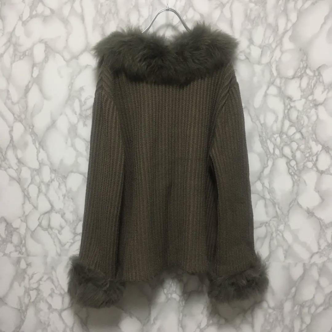 最新 CHIC BE TO 良品 ドゥービーシック 厚手ニット リアルファー ジャケット・アウター