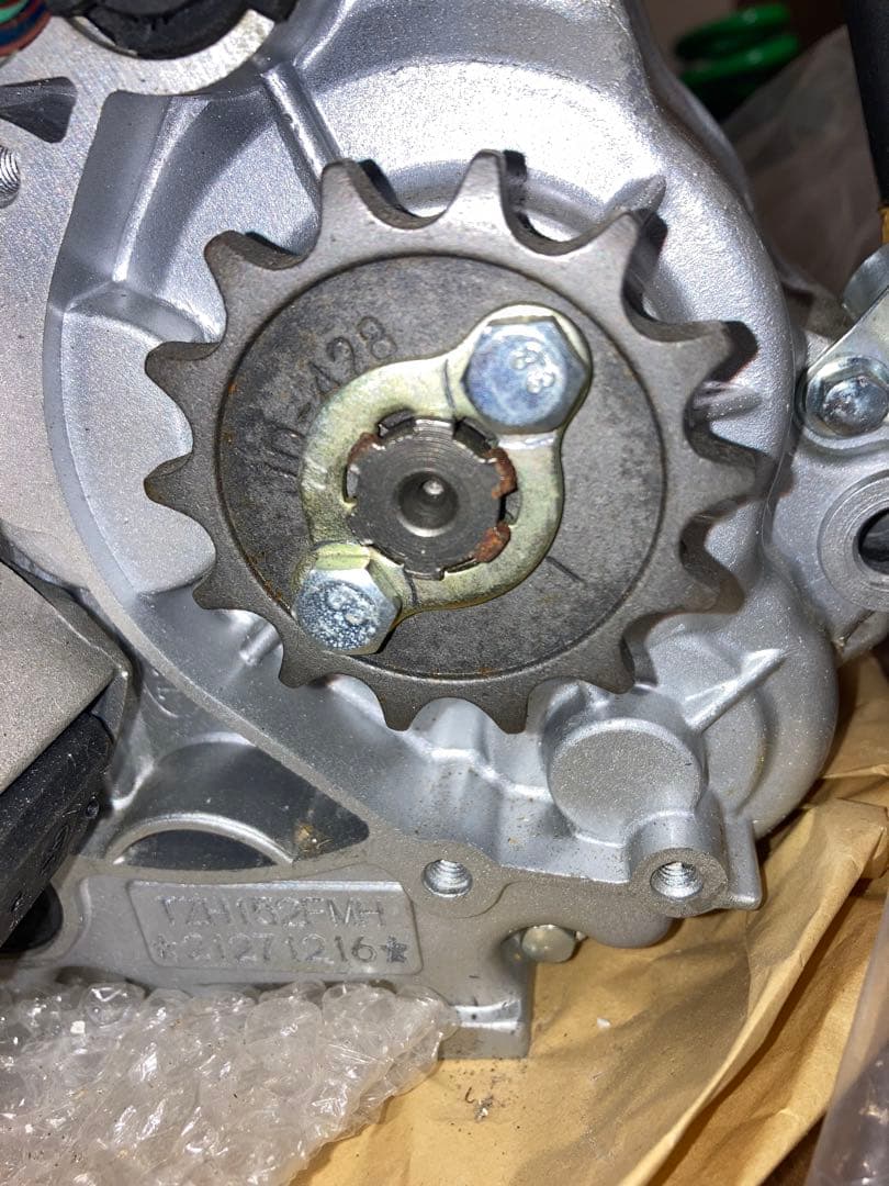 未使用横型108cc中華エンジン モンキーゴリラシャリーダックス 未使用横型108cc中華エンジン モンキーゴリラシャリーダックス