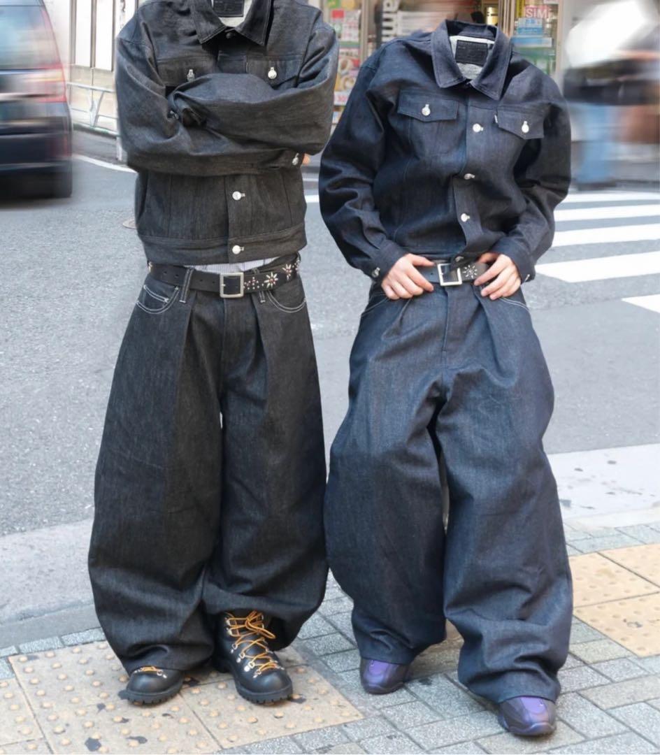 BELVET Classic Rigid Tuck pants -Black