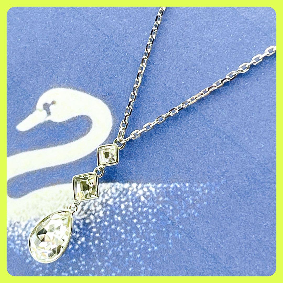 入荷now 買えない ✨極美品✨スワロフスキー ネックレス 3連クリスタル SWAROVSKI アクセサリー
