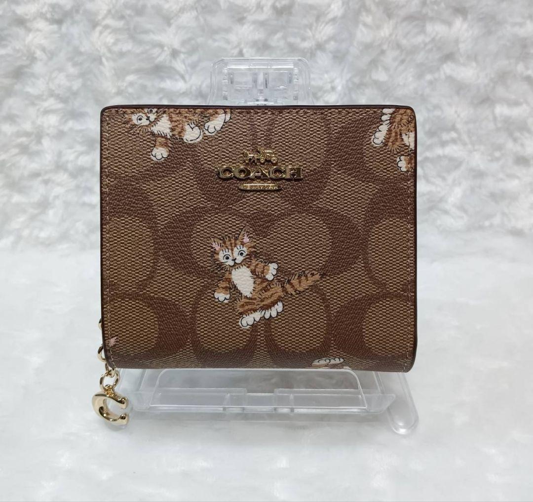 COACH　二つ折財布　 猫プリント