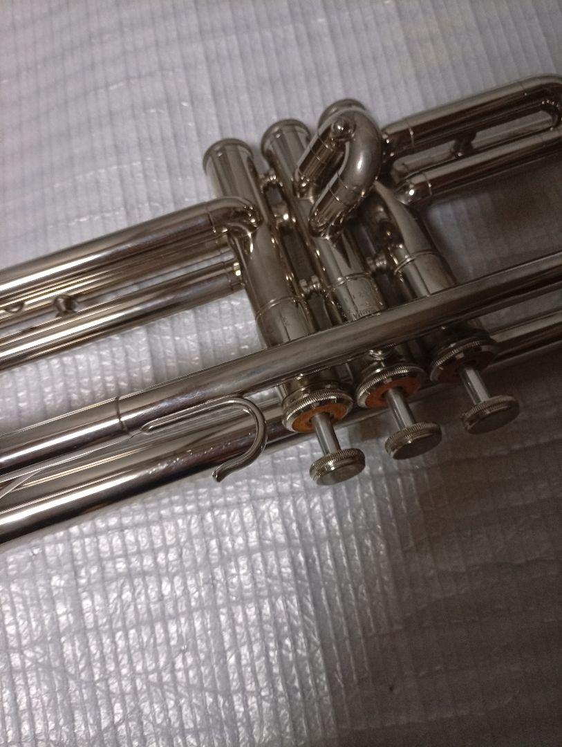 ヤマハ トランペット YTR-135 箱、マウスピース付き【現状品！】 YAMAHA ヤマハ トランペット YTR-135 マウスピース ケース付き