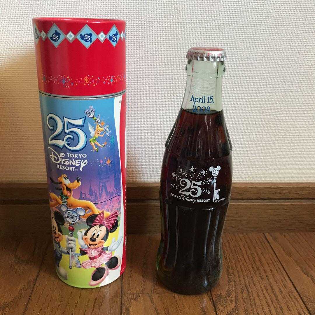 メルカリ ディズニーリゾート 25周年 コーラ 1本 キャラクターグッズ 300 中古や未使用のフリマ