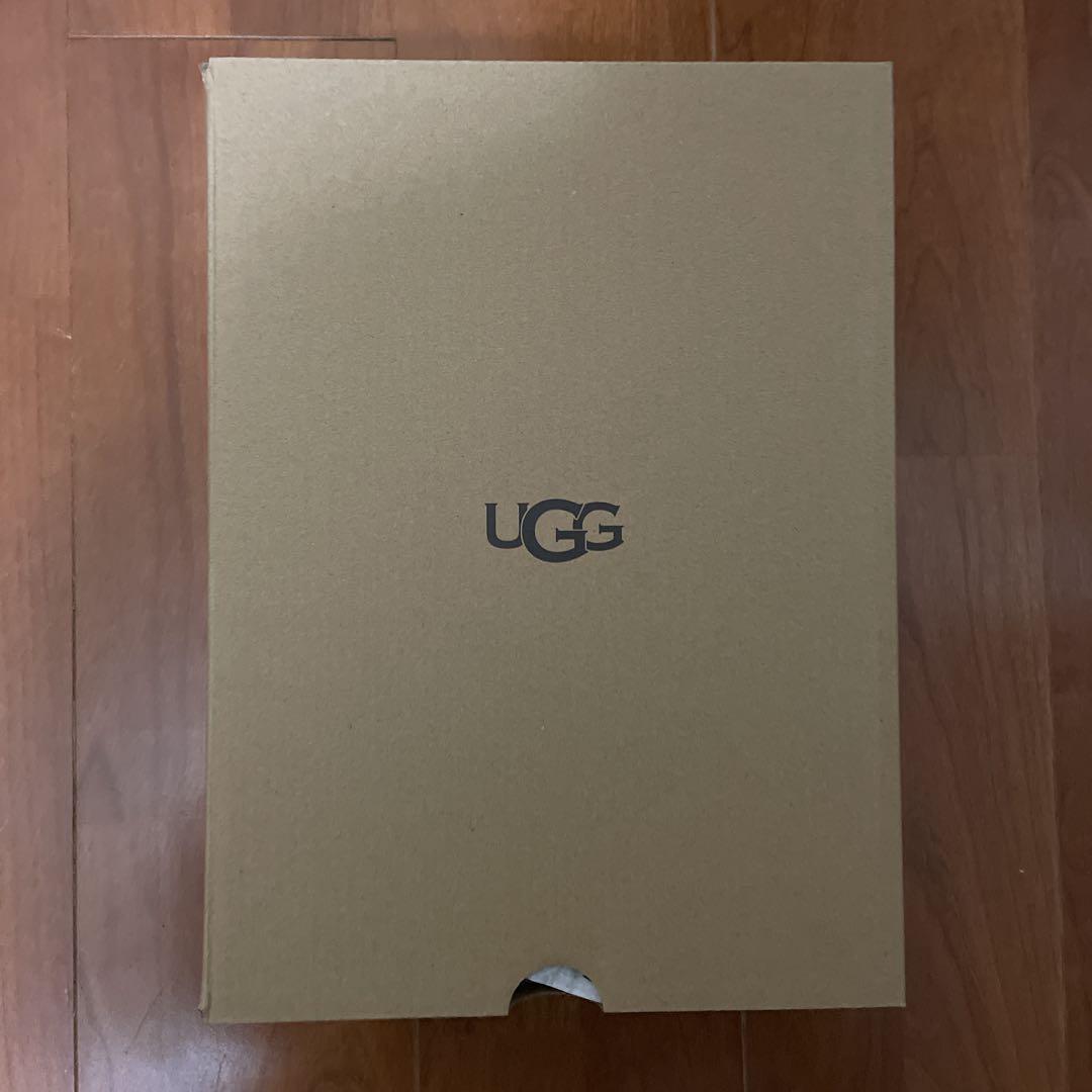 UGG ベンチャーデイズ　23センチ