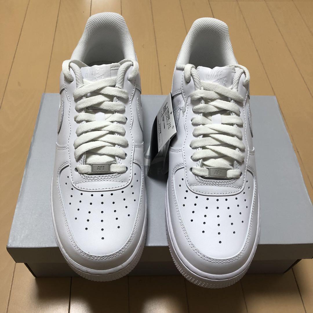 ナイキ　エアフォース1 ホワイト　新品