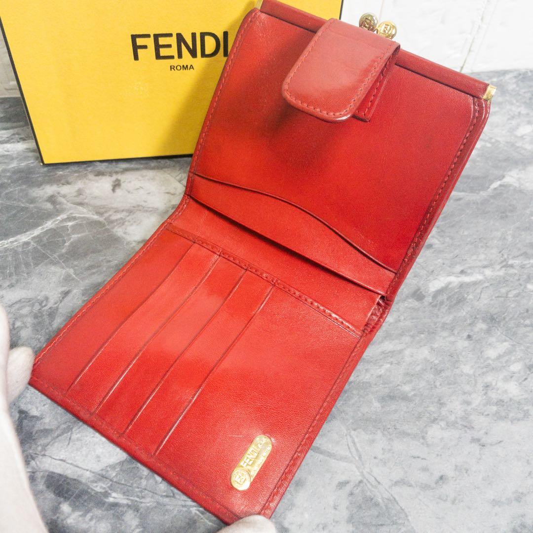 《美品／希少》フェンディ FENDI 二つ折り 財布　本革レッド/ゴールド金具