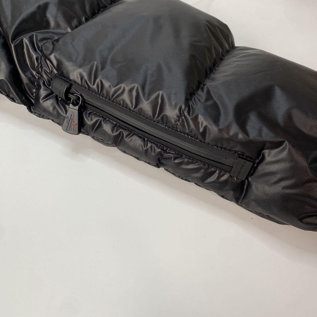 美品 モンクレール MONCER ダウンジャケット HINTERTUX サイズ3