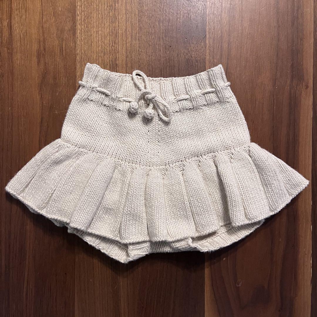 misha and puff skating pond  skirt 4-5Y