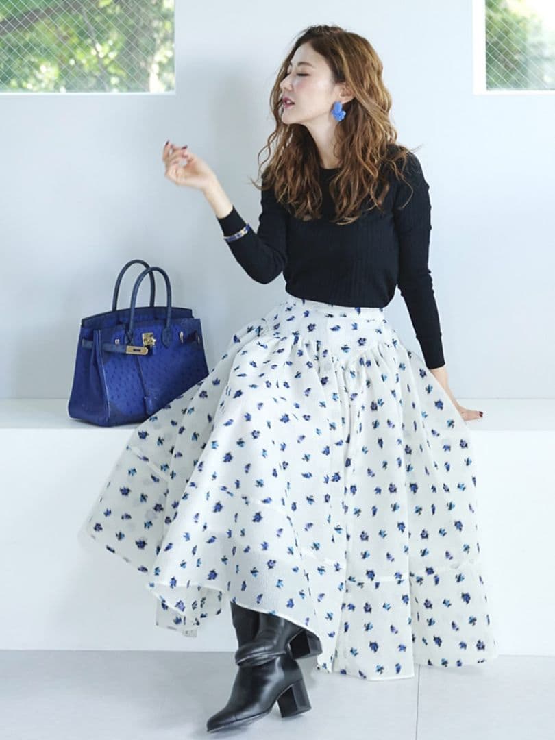 新品【OBLI】スカラップジャガードスカート