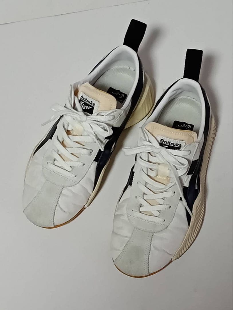 オニツカタイガー Onitsuka Tiger アクロモント25cm