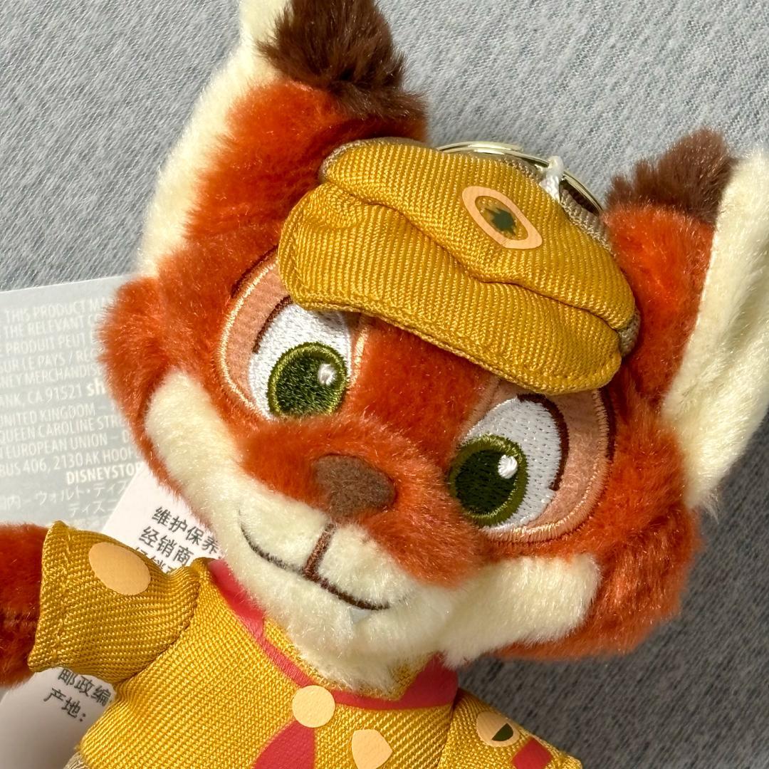 即日発送　上海ディズニー　ズートピア　ニック　キーホルダー　幼少期 Amazon.co.jp: 上海 ズートピア ニック 幼少期 ぬいぐるみ