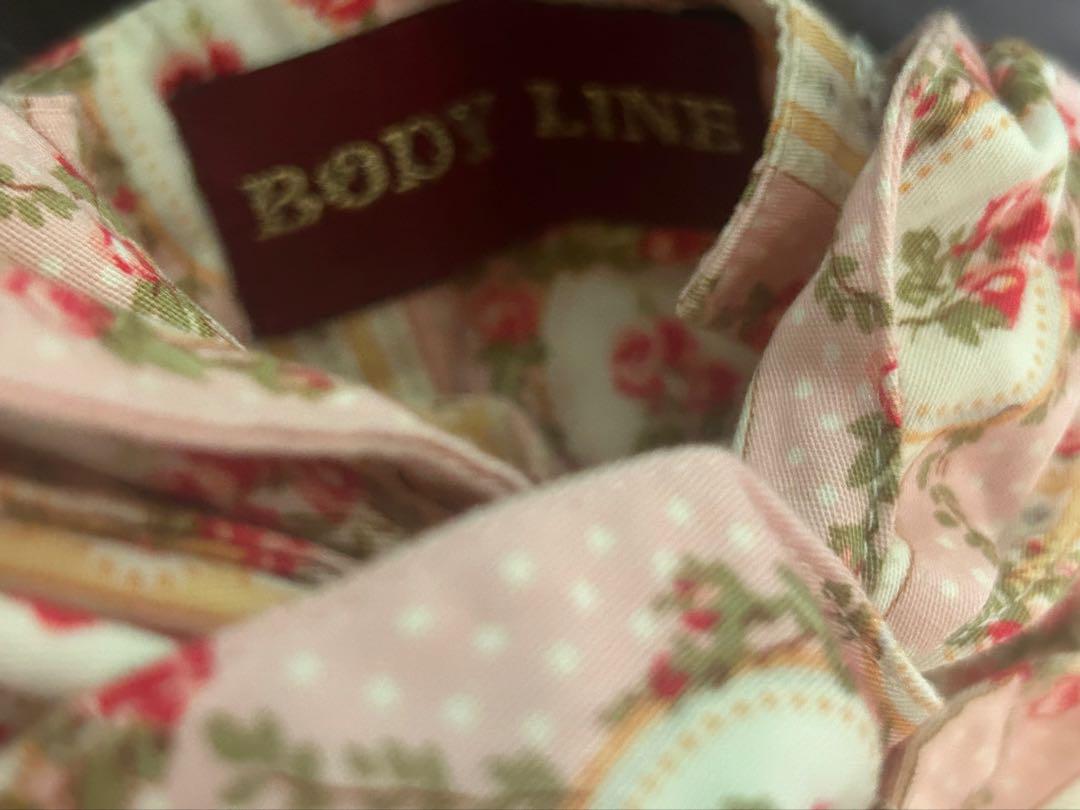 BODY LINE 花柄 リボン スカート