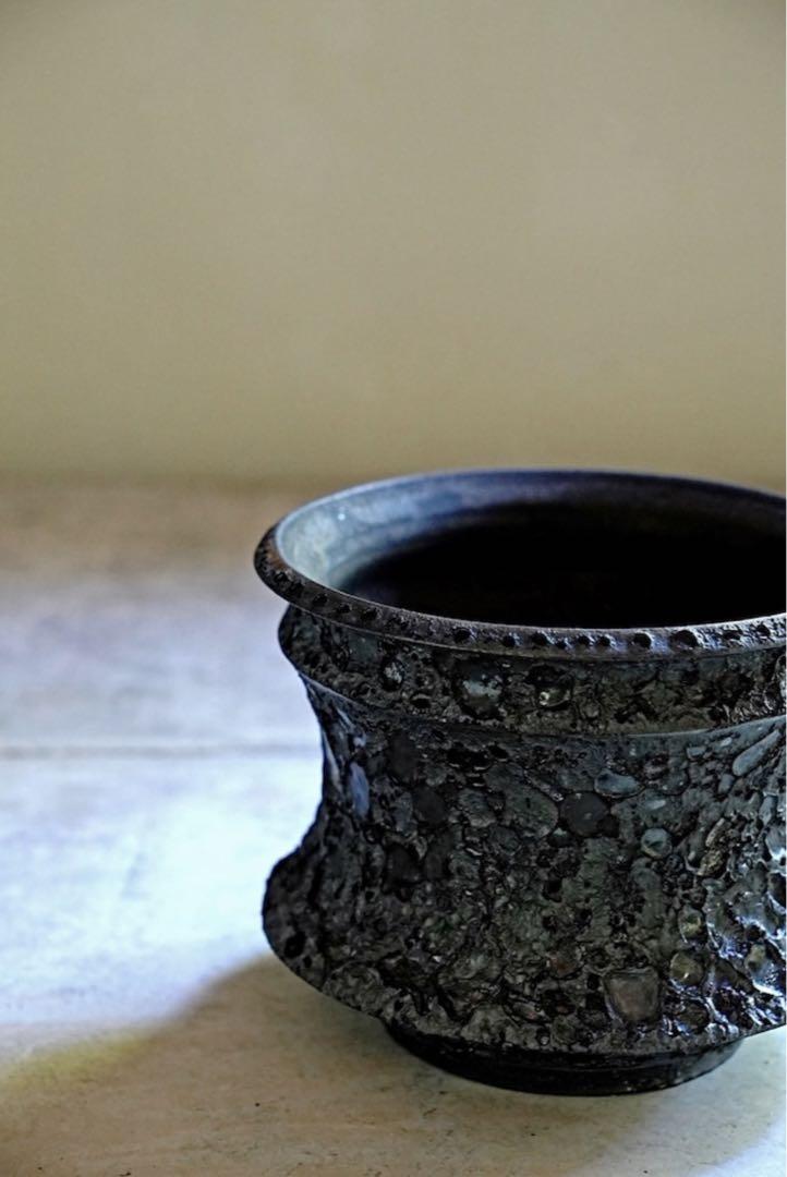 カタチ製作所 Mederu pot バレル Mサイズ Crater Black