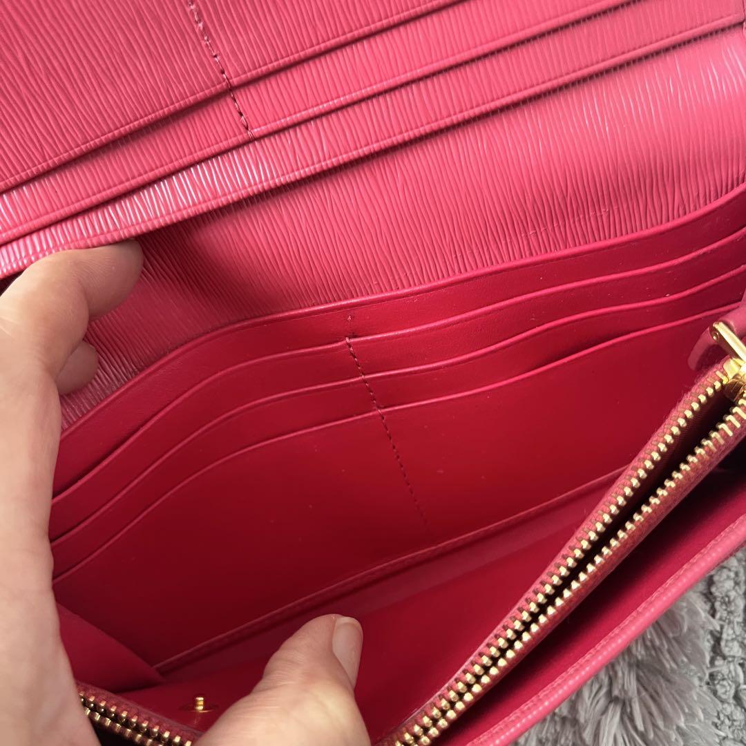 美品✨PRADA ヴィッテロムーブ　カードケース付　メタルロゴ　ローズピンク