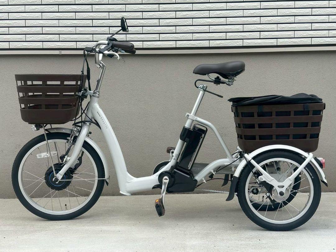 ほぼ新品　電動自転車三輪車ブリヂストンラクットワゴン「RW0B45」