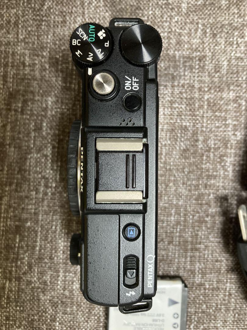 PENTAX Q ミラーレスカメラ ボディと充電器