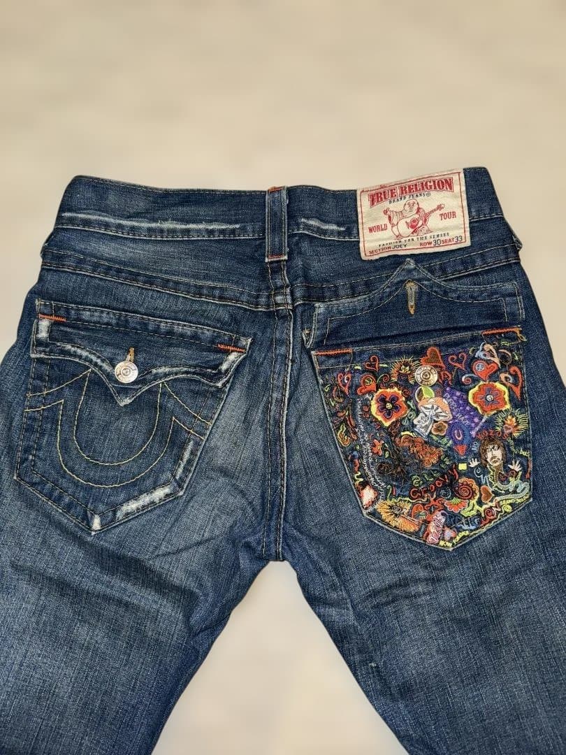 TRUE RELIGION JOEY フ デニム サイケ刺繍 Y2KM・TRUE RELIGION