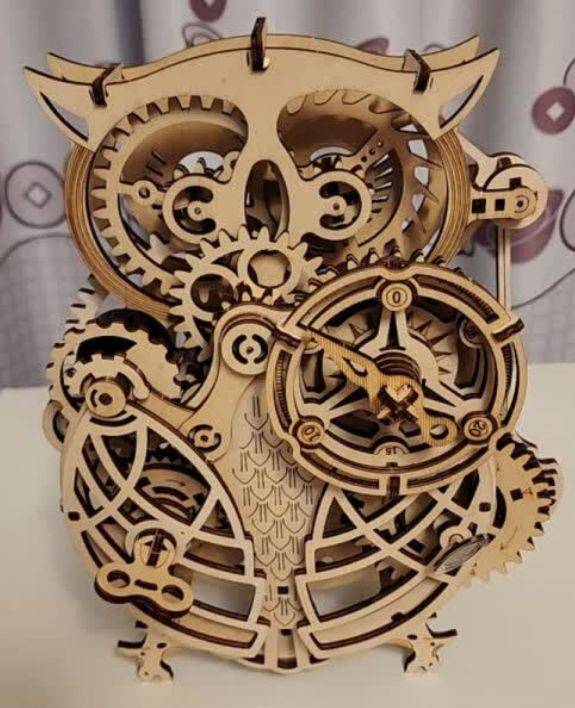 木製フクロウ型時計