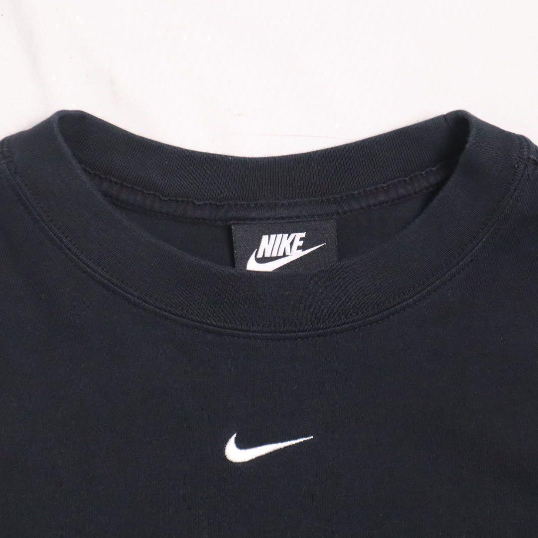 NIKE ソロスウッシュ センターロゴ刺繍 Tシャツ 黒