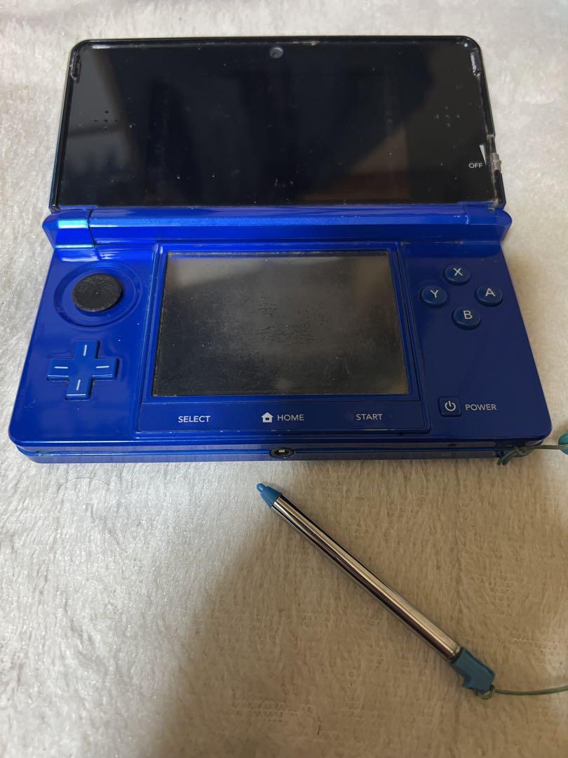 青いニンテンドーDS本体 スタイラス付き 7,200円