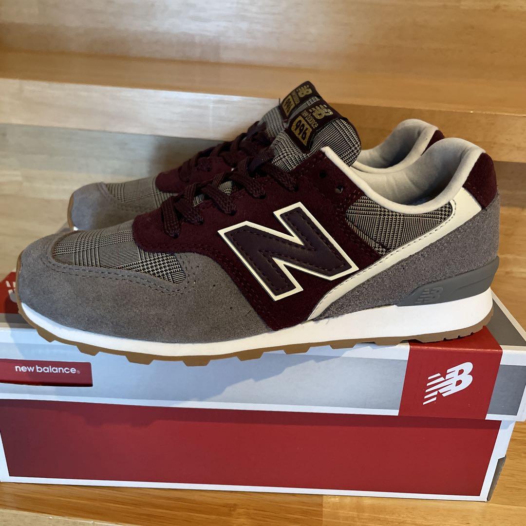 New Balance 996 グレー/バーガンディ スニーカー