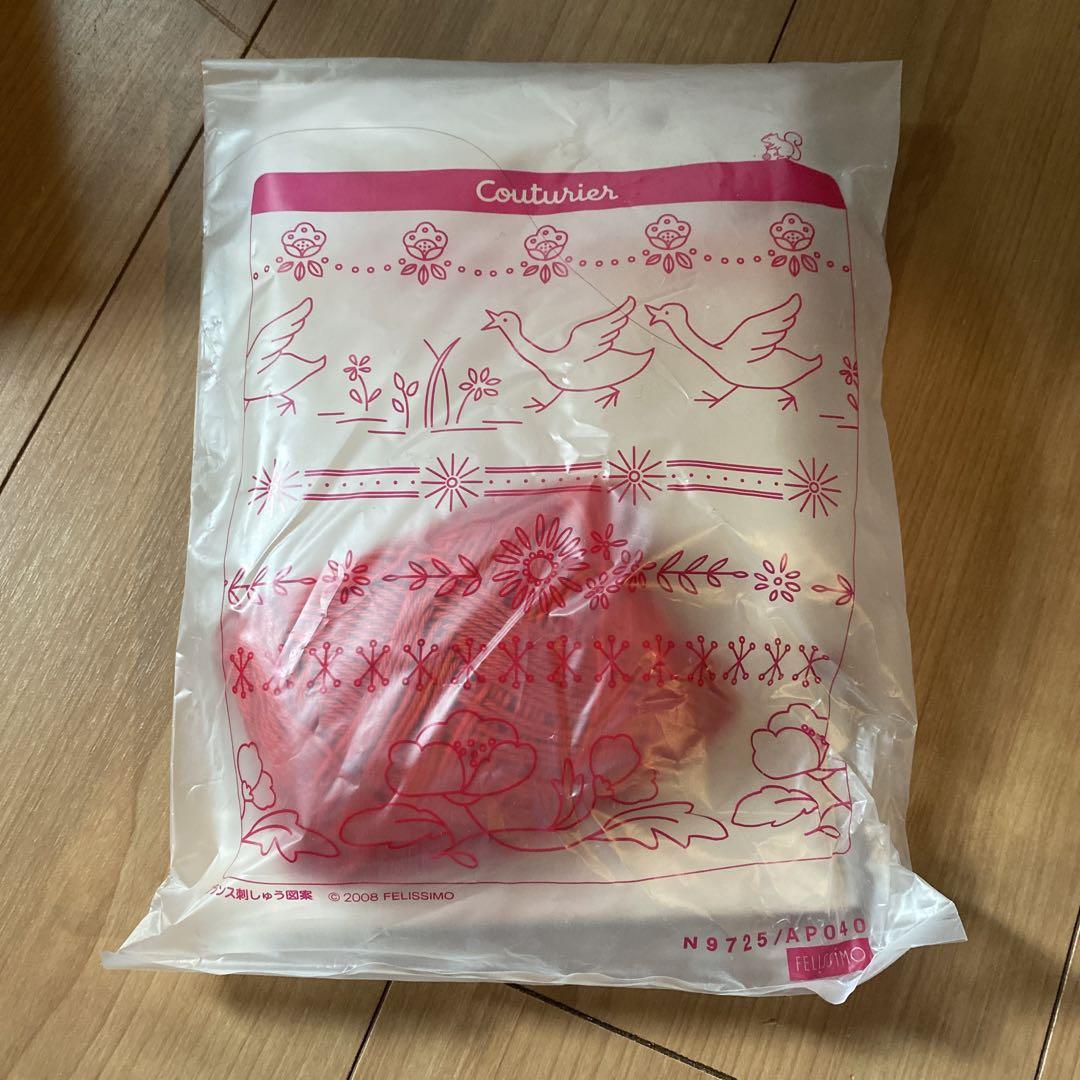 トランシルヴァニアからの贈り物　シク村のアウトライン刺繍のタペストリーの会