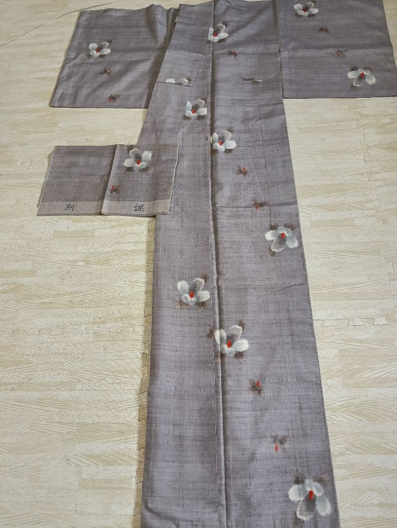 紬着物　正絹　舞花文　別布証付