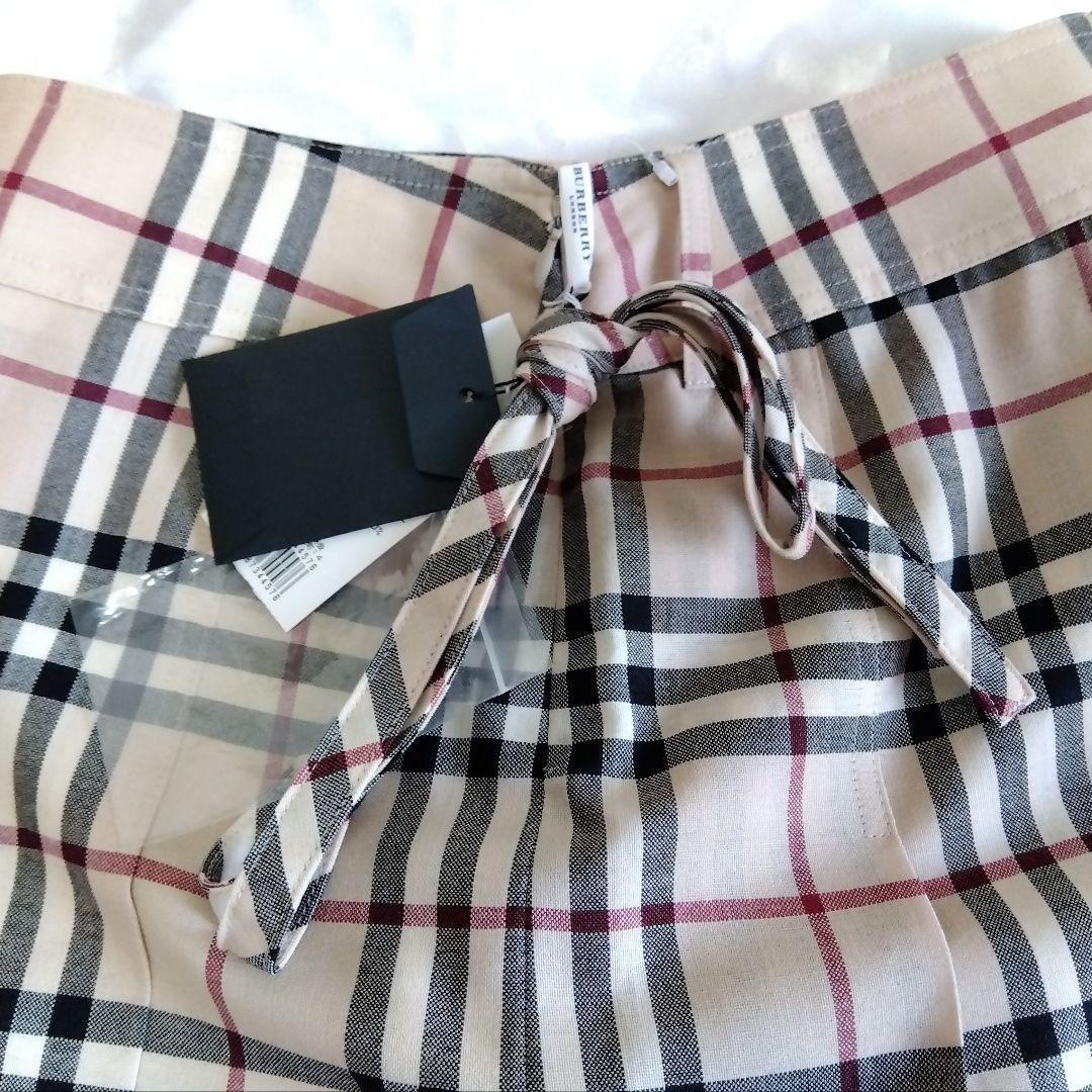 【新品タグ付】ＢURBERRY　LONDON　バーバリー　ひざ丈スカート　40