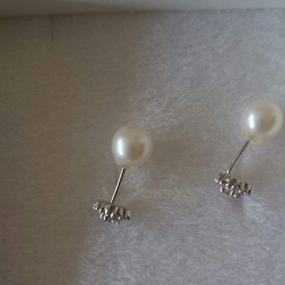 Tiara k18wgダイアモンドピアス＆ネックレス