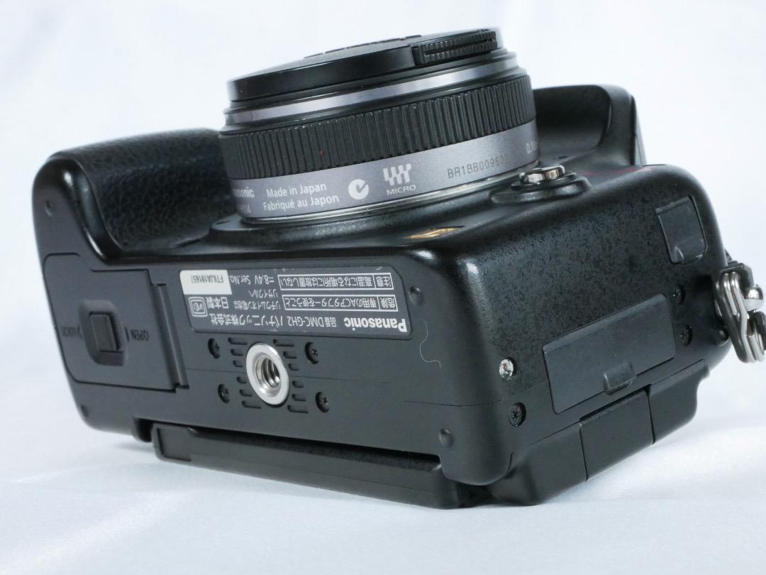 LUMIX DMC-GH2（レンズ・純正チャージャー・バッテリ２つ）値引可