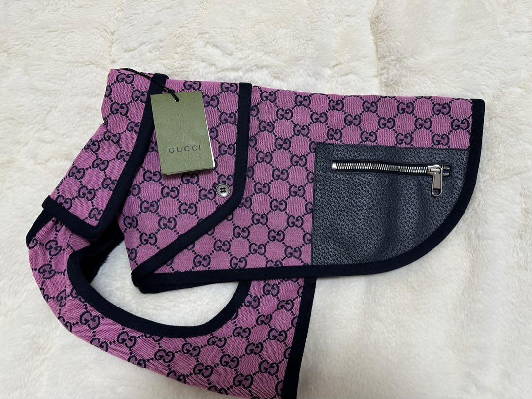 GUCCI 犬用コート ピンク・ネイビー GGパターン サイズM